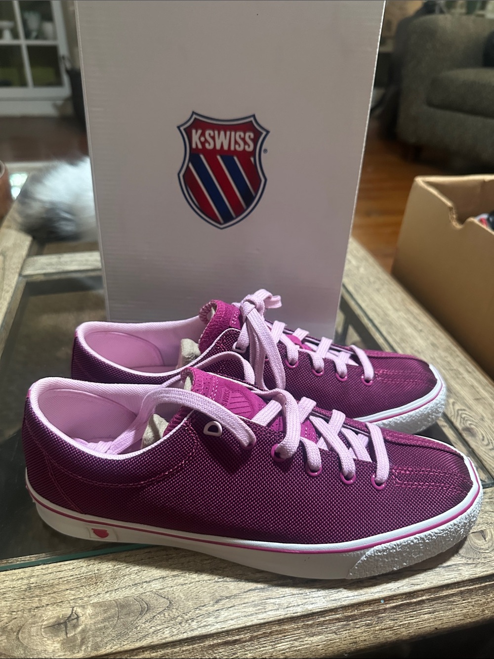 K-Swiss Clean Laguna Women's Low-Top Sneakers in Berry and Light Pink New